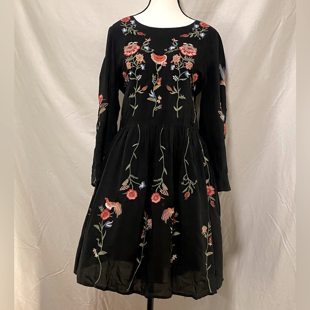 Anthropologie Maeve black embroidered swing dress. 3/4 sleeve, size M